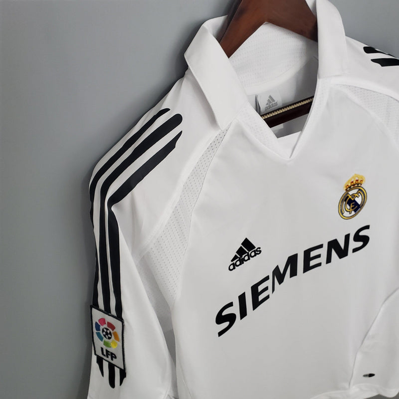 Camisa Retrô Real Madrid 2005/06 Home