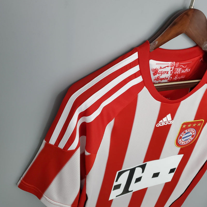 Camisa Retrô Bayern de Munique 2010/11 Home